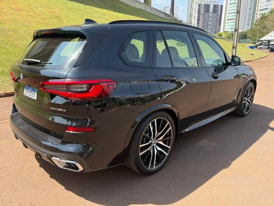 BMW X5 3.0 M SPORT 4X4 30D I6 TURBO DIESEL 4P AUTOMÁTICO BMW X5 3.0 M SPORT 4X4 30D I6 TURBO DIESEL 4P AUTOMÁTICO